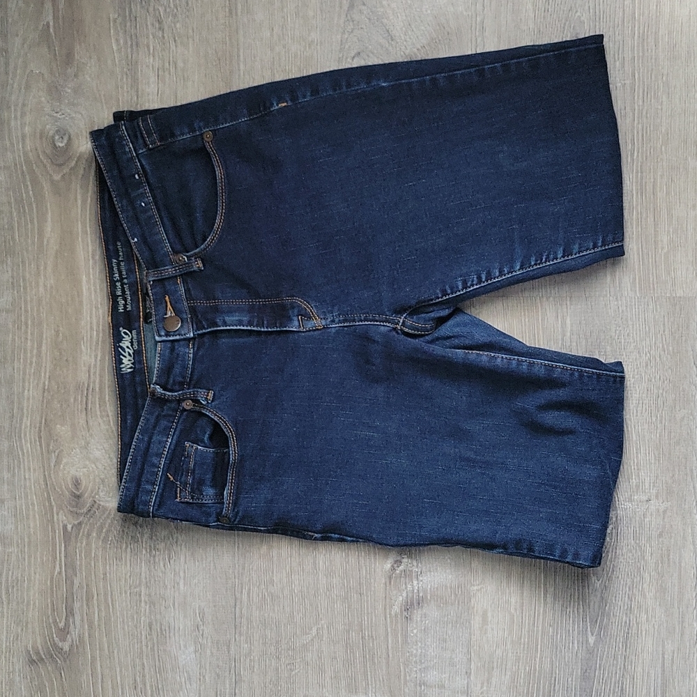 Skinny jeans